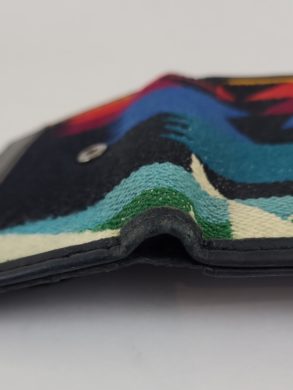 Pendleton Trifold Wallet - Picture 9 of 16